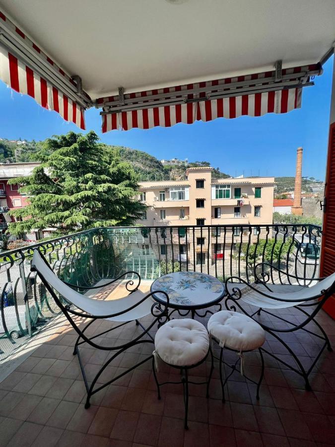 Short-Lets D33, Part Of The House Is Available For Short-Term Rentals In Sorrento Center Екстериор снимка