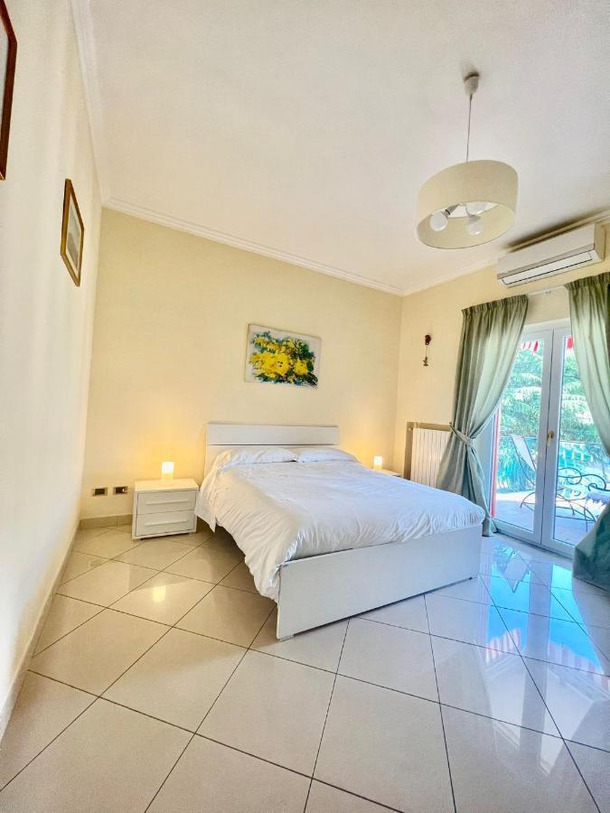 Short-Lets D33, Part Of The House Is Available For Short-Term Rentals In Sorrento Center Екстериор снимка