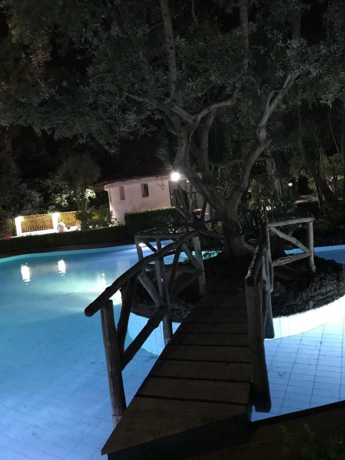 Short-Lets D33, Part Of The House Is Available For Short-Term Rentals In Sorrento Center Екстериор снимка